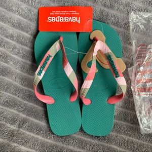 NWT Green Leaf Havaianas US sz. 7-8